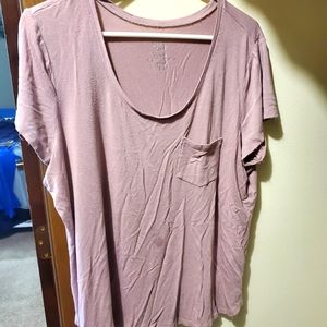 Scoop neck tee